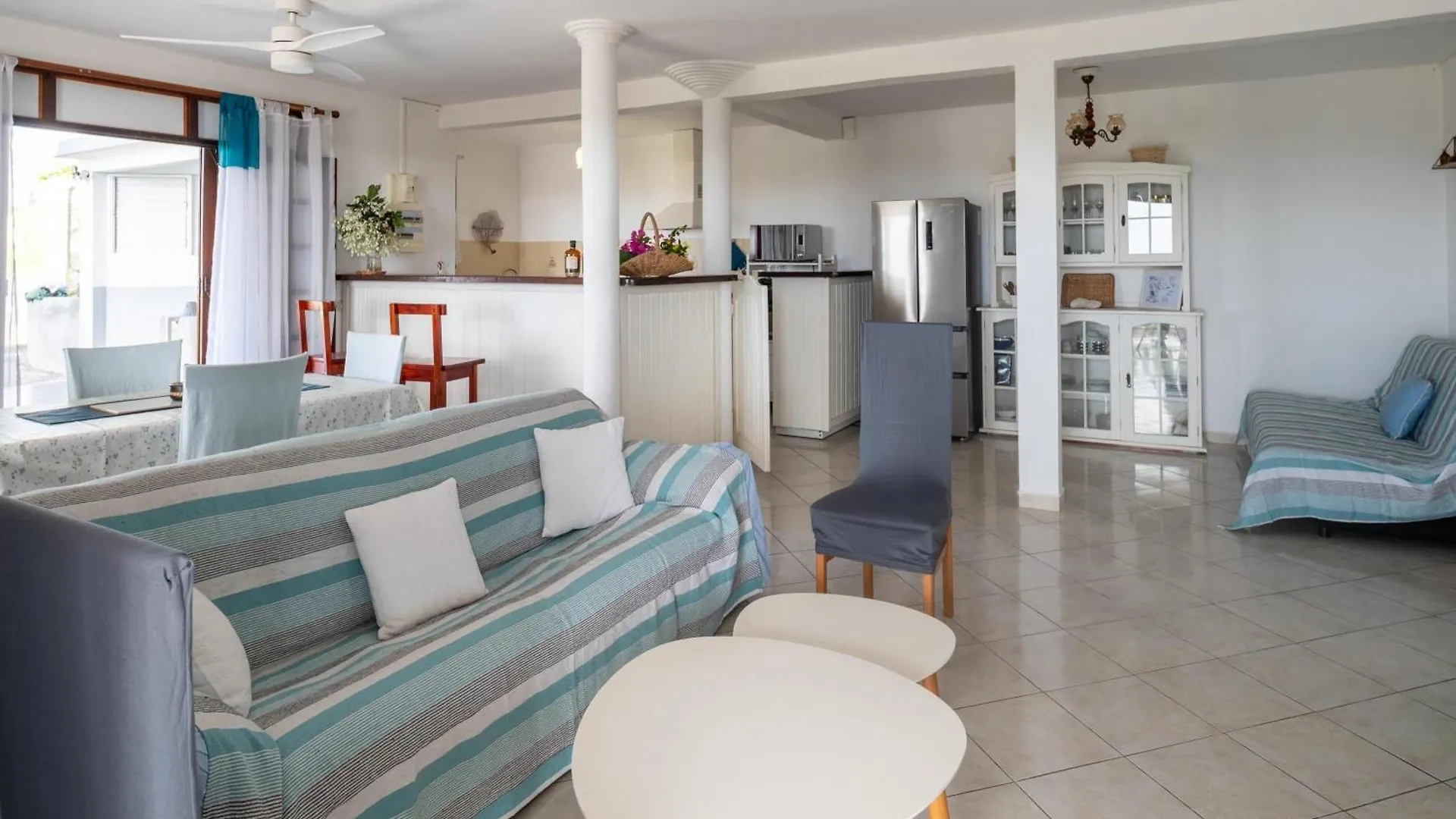 Fleur De Bambou - Vue Mer Et Montagne Proche Plage Le Gosier 0*,  Guadeloupe